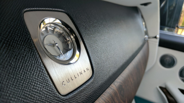 Rolls-Royce Cullinan тест драйв 