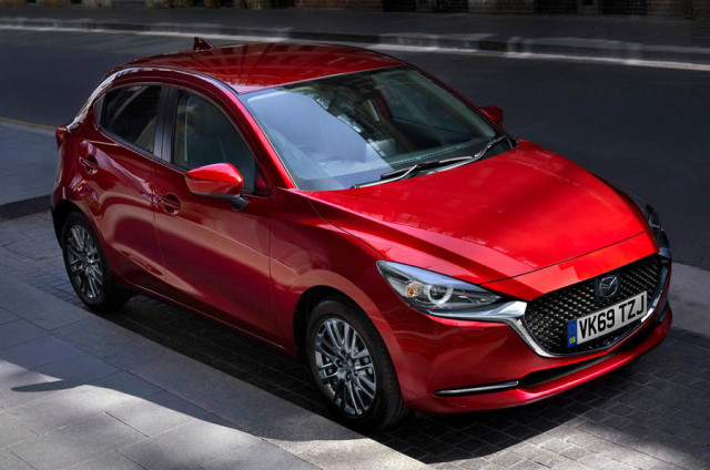 Mazda 2 фейслифт