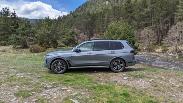 BMW X7 M60i, тест драйв