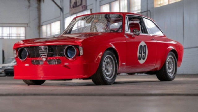 Alfa Romeo търг