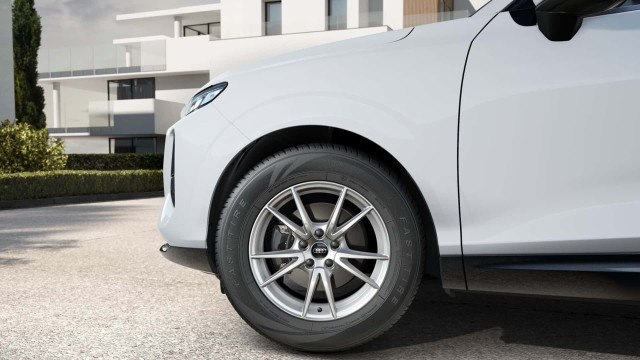 Audi Q3 - базова версия