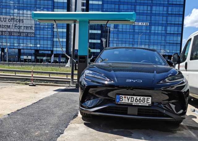 BYD, електрохолд, зарядна станция, мегават