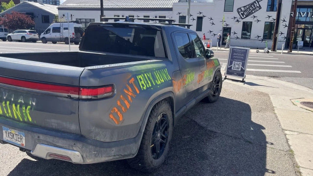 Rivian R1T