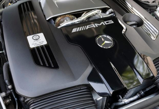 Mercedes-Benz V12