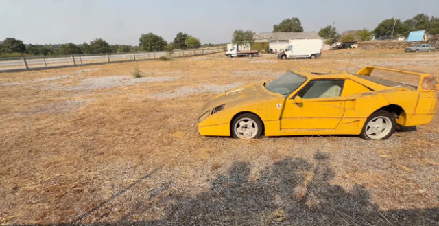фалшиво Ferrari F40