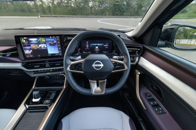 Nissan Tekton