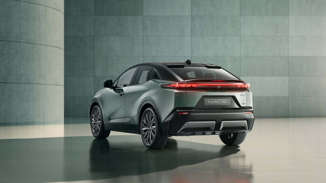 Toyota C-HR+