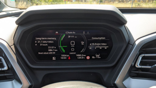 Audi Q4 e-tron тест драйв