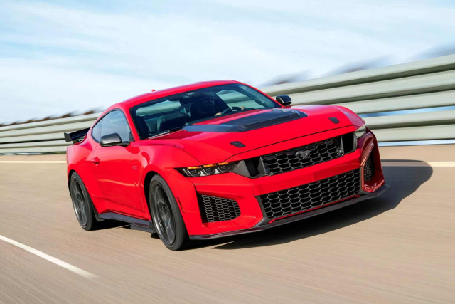 Ford Mustang Dark Horse SC