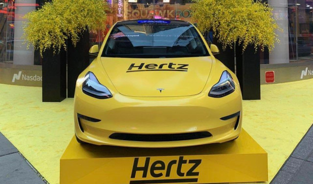 Tesla Model 3, Hertz