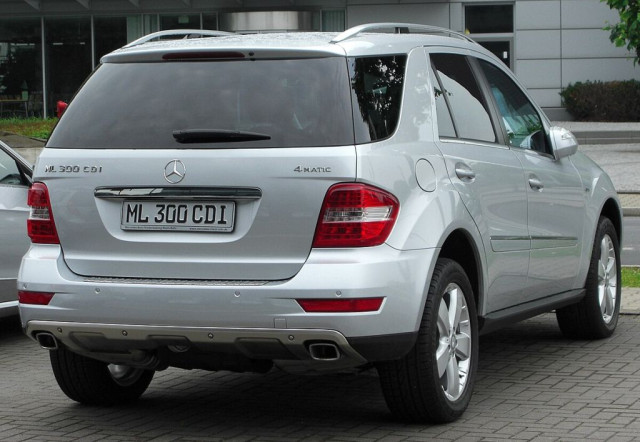 Mercedes ML, 2010, 300 CDI, дизел