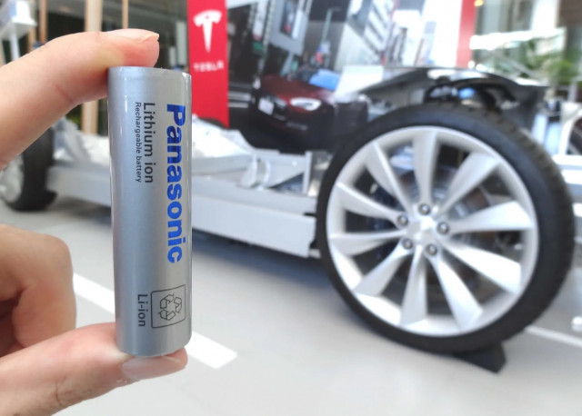 Tesla, батерия, Panasonic