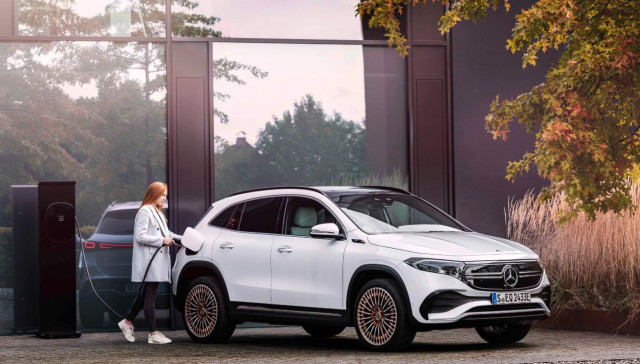 Mercedes-Benz 