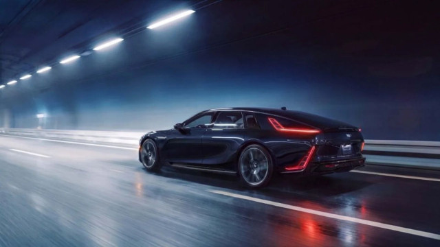Cadillac Celestia Night Test 