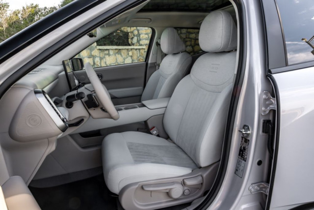 Hyundai Ioniq 3, тест драйв