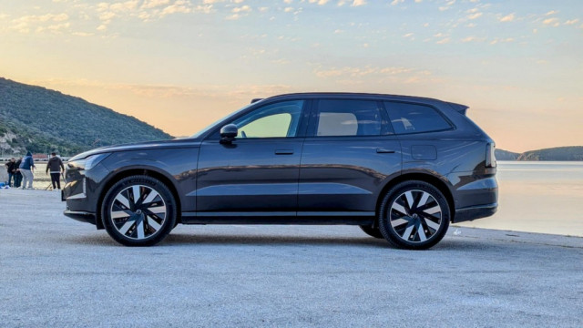 Volvo EX90 Twin Performance, тест драйв