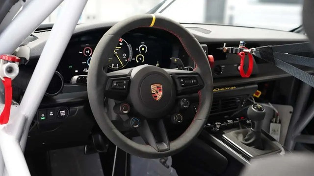 Porsche 911 Challenge