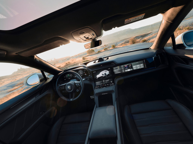 Porsche Cayenne Electric, тест драйв