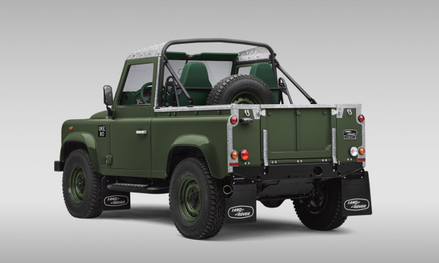 Classic Defender V8 Churchill Edition