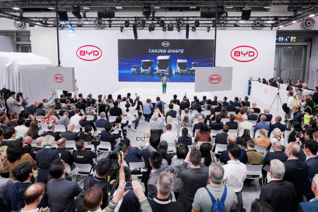 BYD, камиони
