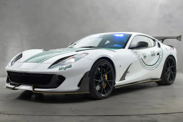  Ferrari 812 Superfast
