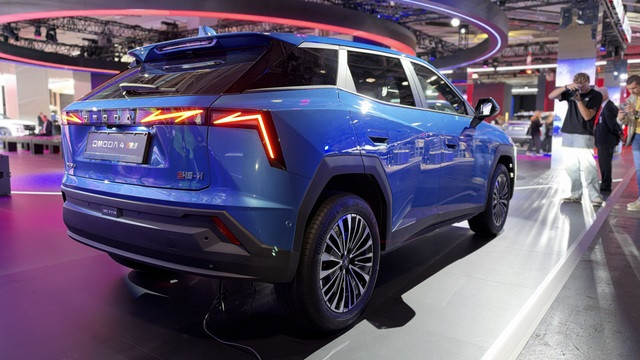 Omoda 4 автосалон Париж