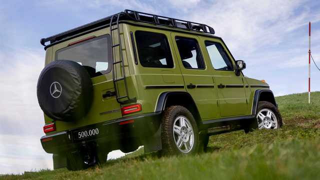 the-500-000th-mercedes-benz-g-class (3)