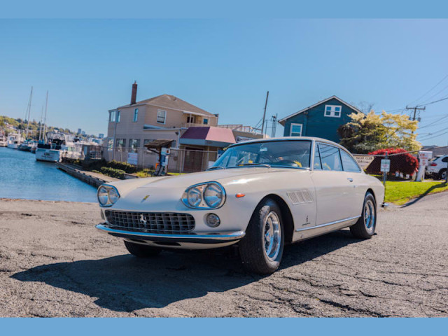 Ferrari 330 GT 2+2