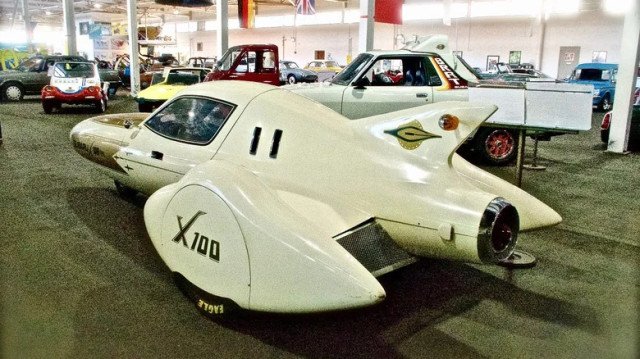 Subaru X-100