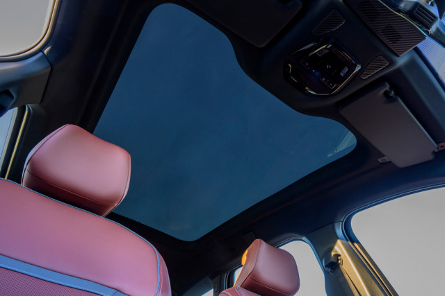 BMW iX3 50 xDrive, тест драйв