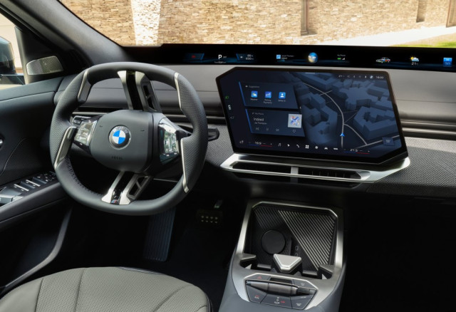 BMW iX4