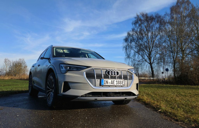 Audi e-tron тест-драйв