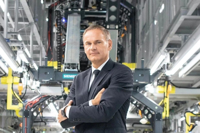 Оливер Блуме