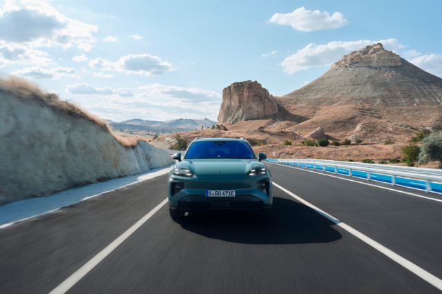 Porsche Cayenne Electric, тест драйв
