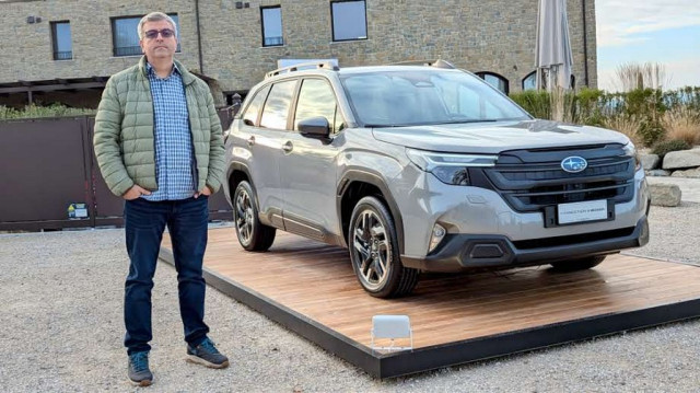 Subaru Forester 2025, тест драйв