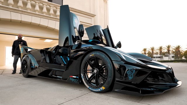  Bugatti Bolide