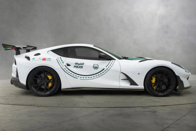  Ferrari 812 Superfast