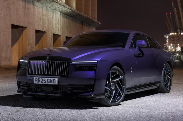 Rolls-Royce Black Badge Spectre