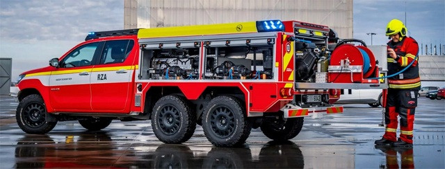Hiload-6x6-Toyota-Hilux-Firefighting-Vehicle-4