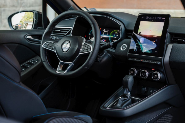 Renault Clio E-Tech full hybrid