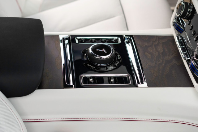 Rolls-Royce Ghost Series II, 2025, тест драйв