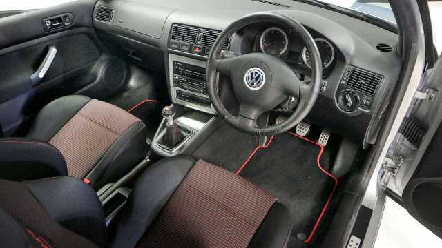 VW Golf GTI 25th Anniversary Edition