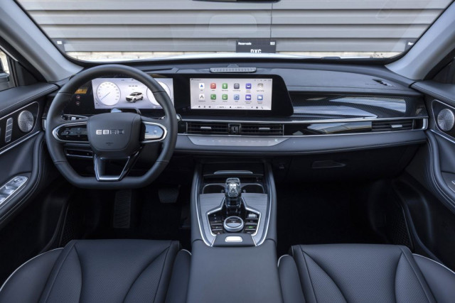 Ebro s700, интериор, Chery Tiggo 7