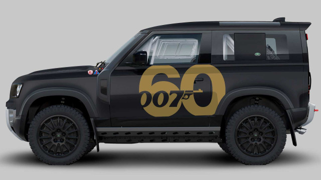 Land Rover Defender Rally James Bond