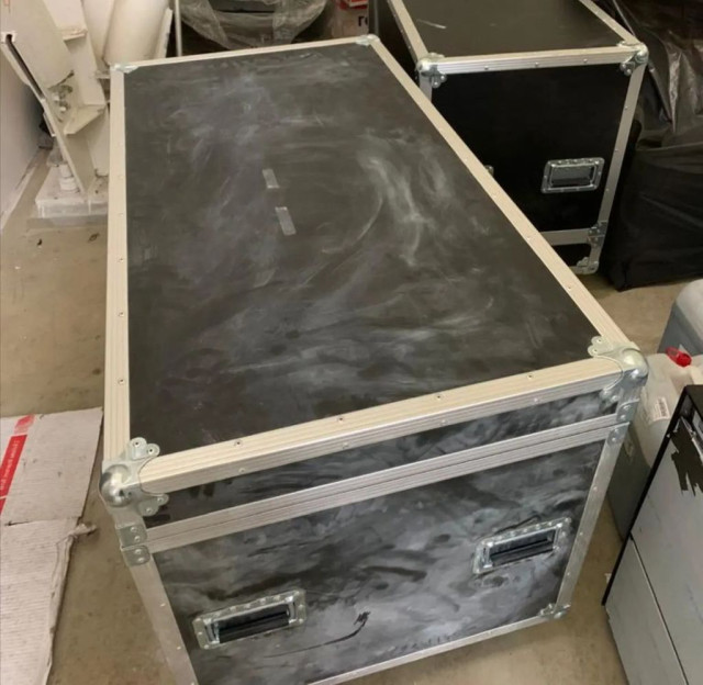 Карлос Гон, арест, бягство, кутия