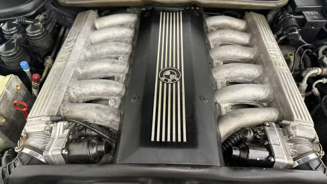 BMW V12