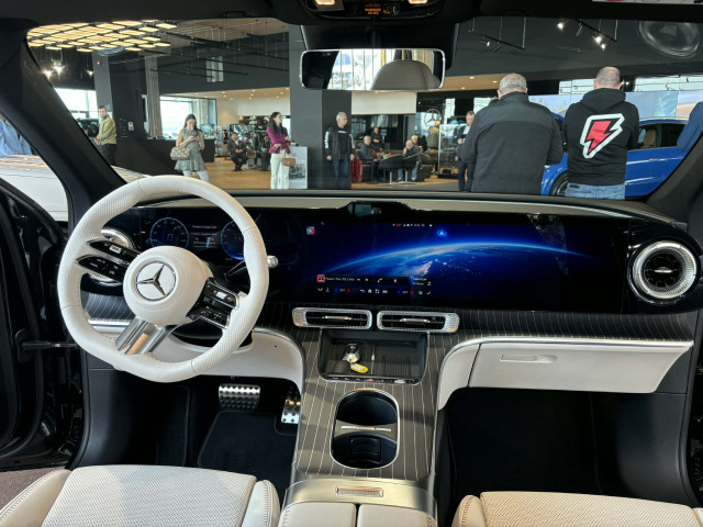 Новият Mercedes GLC интериор