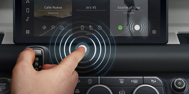 Jaguar Land Rover, сензорен екран