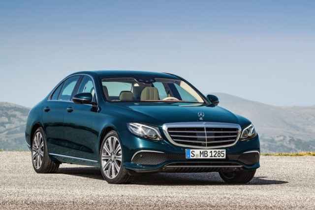 Mercedes E-Class W123 на старо