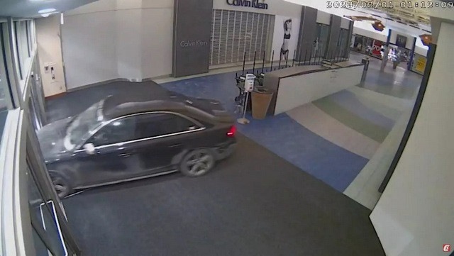 Кражба в мол с Audi-A4